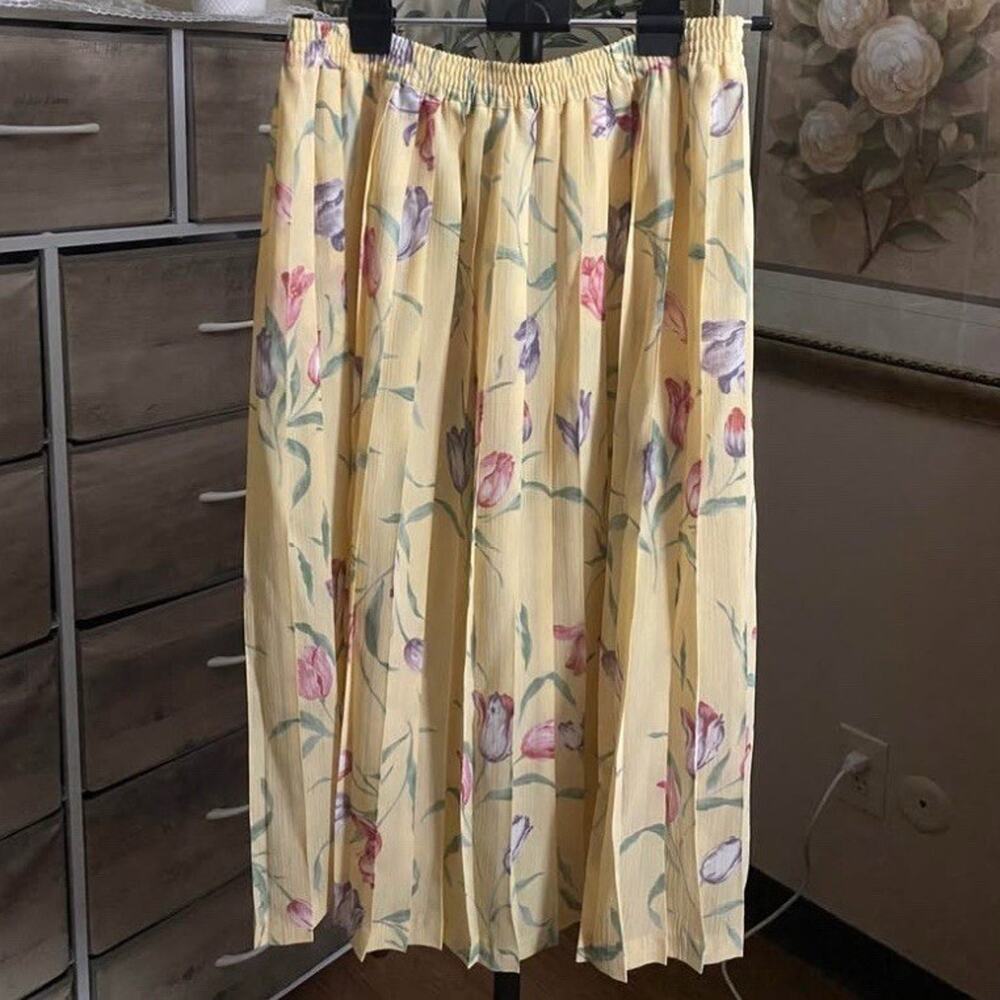 Alfred Dunner Women’s Yellow Floral Pleated Midi Skirt Size 14